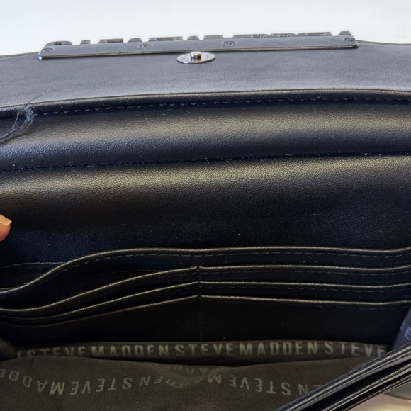 Steve Madden Black Wristlet Clutch - Picture 3 of 4